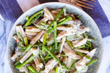 Lemon Asparagus pasta in a bowl