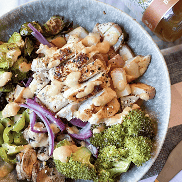Buddha Bowl with lots of veggies and chicken